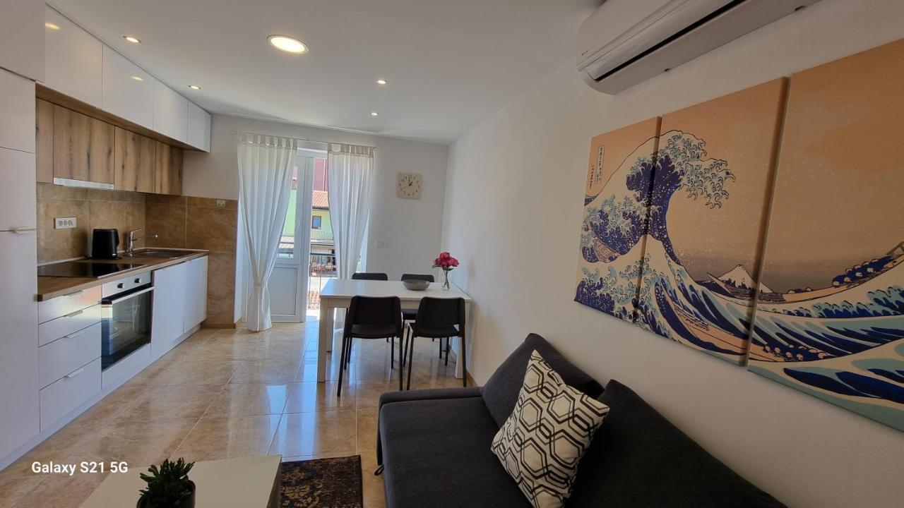 Apartment Rivarela Blu - Newly Renovated And Top Location Near Sea Novigrad  Exterior photo